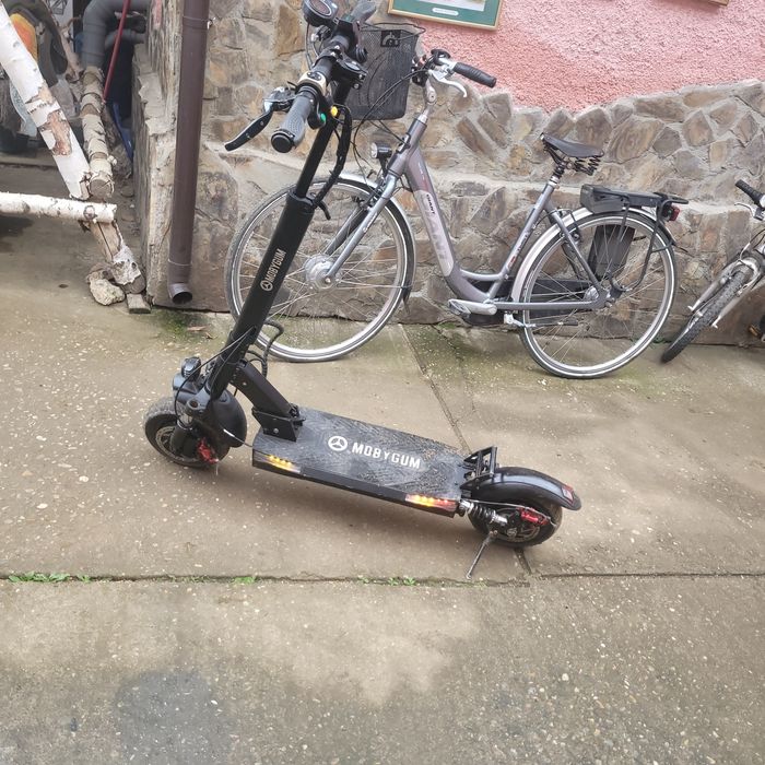 Trotineta electrică 2000w,două motoare