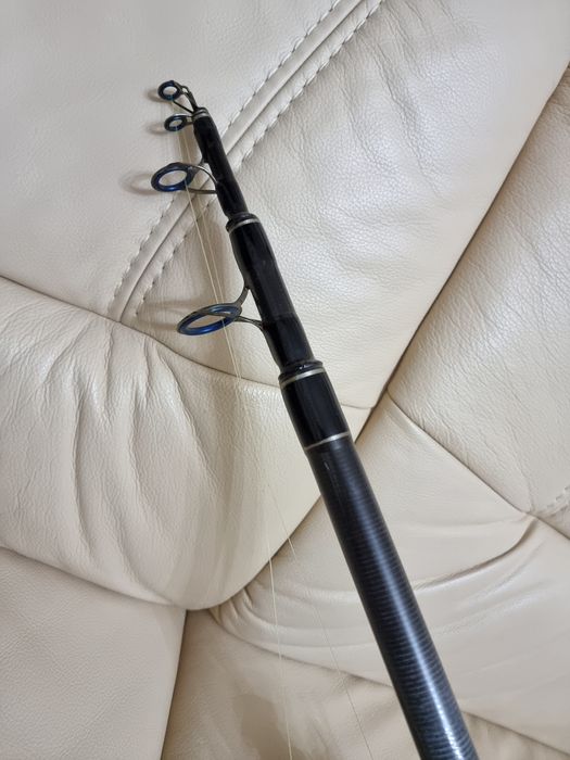 Două bețe pescuit carbon SILSTAR și LA CALANQUE