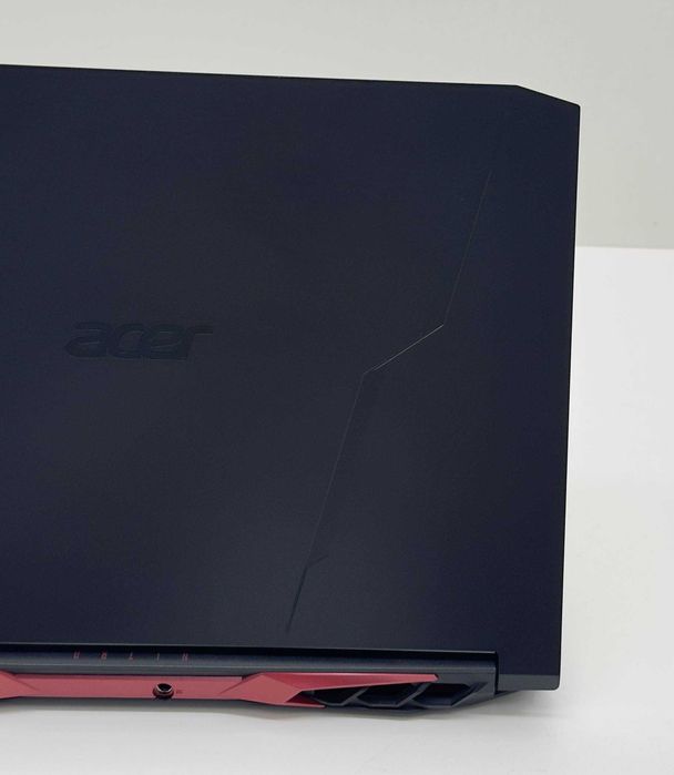 Acer NITRO 5 — Ryzen 7 5800H / RTX 3070 8GB / DDR4 16GB /