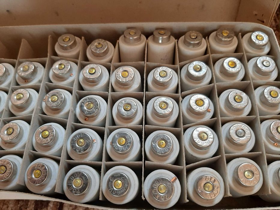 Предпазител стопяем 25A, 63A