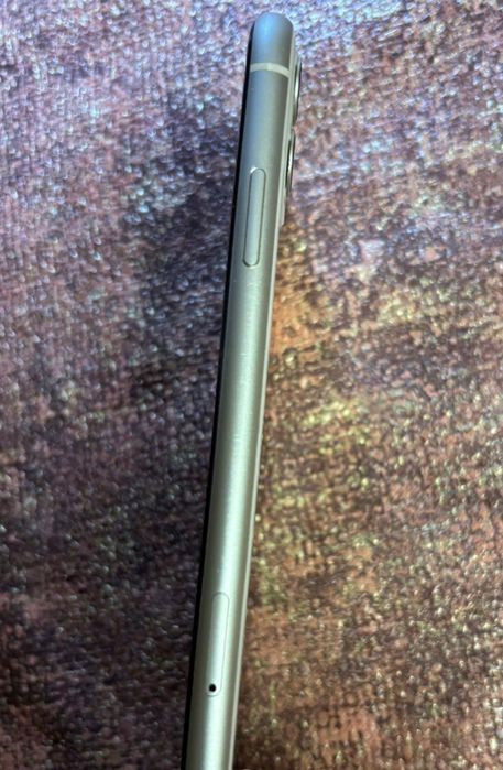 IPhone 11 на 128 ГБ