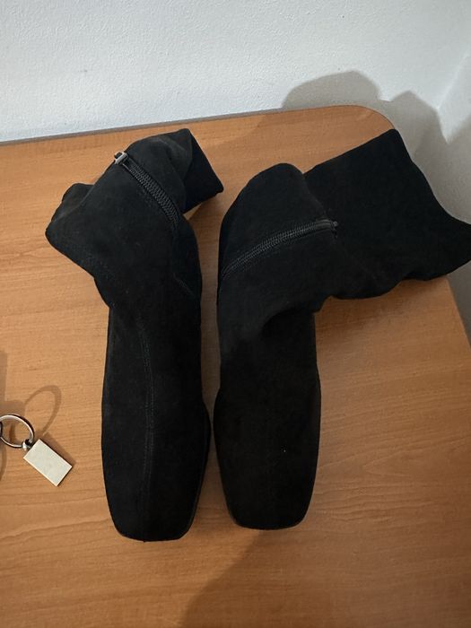Cizme cu toc piele intoarsa marimea 38