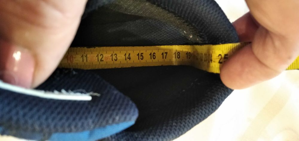 Туристически водоустойчиви детски обувки.