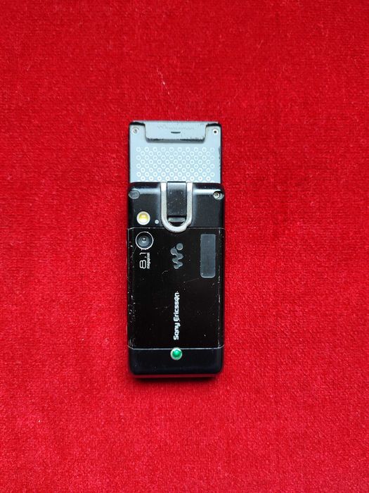Sony Ericsson w995 (REZERVAT)