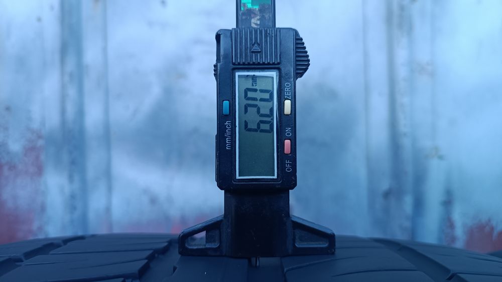 295/40/22 Pirelli Дот 2623