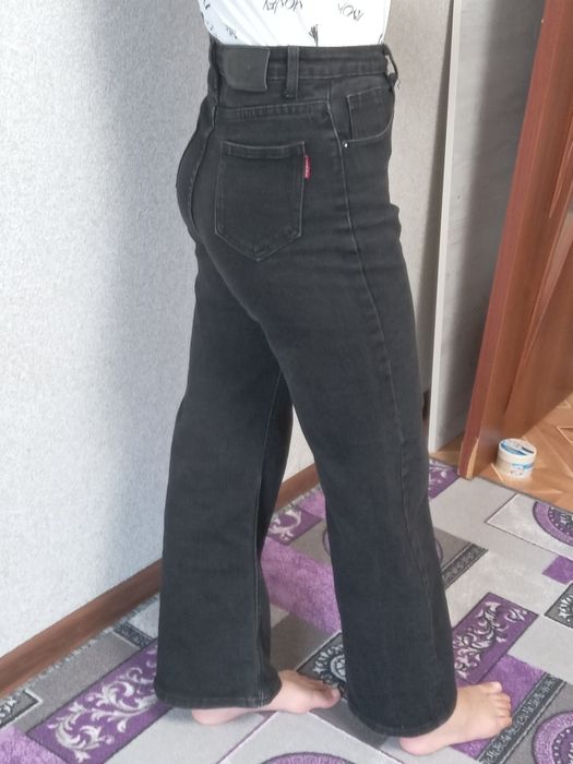 Продам джинцы.  .