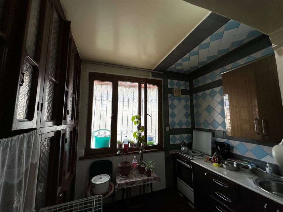 Юнусабад 18  квартал 2 /3/5