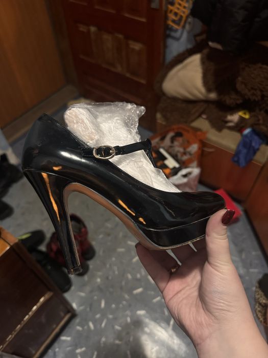 Продам туфли женские