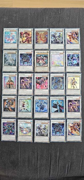Продавам оригинални Yugioh карти