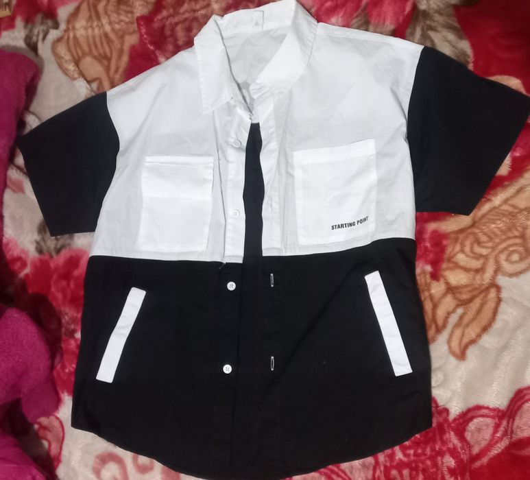 Черно белая Рубашка, без рукав 150 размер