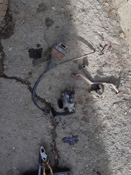 Крайслер Вояджър-3,3 бензин-останали части