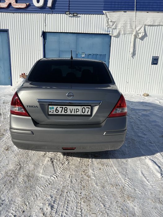 Продам автомашину Ниссан