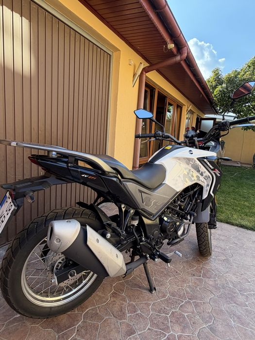 Motocicleta Adventure Sym NHT 200cc / 1000km / 2023 /ABS