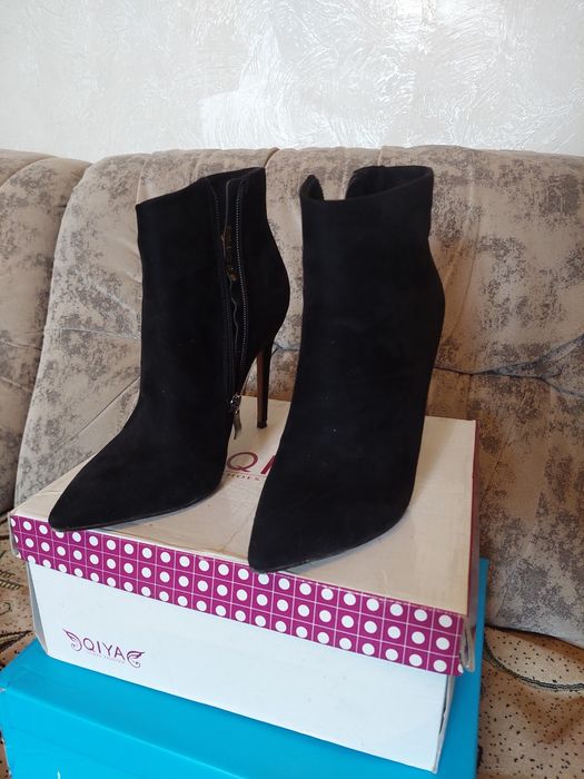 Ботильоны замшевые