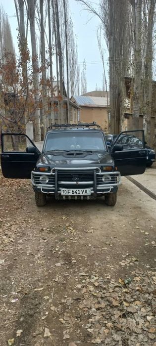 Нива мошина сотилади