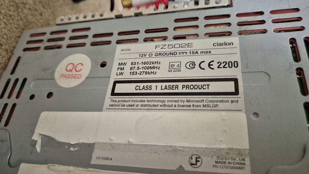 Player / Casetofon auto Clarion FZ502E