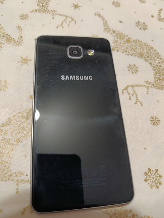Продавам Samsung Galaxy A5
