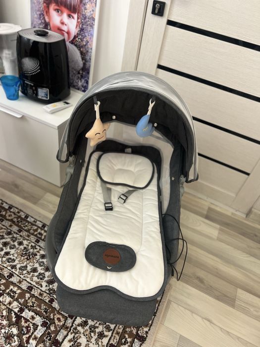 Шезлонг детский