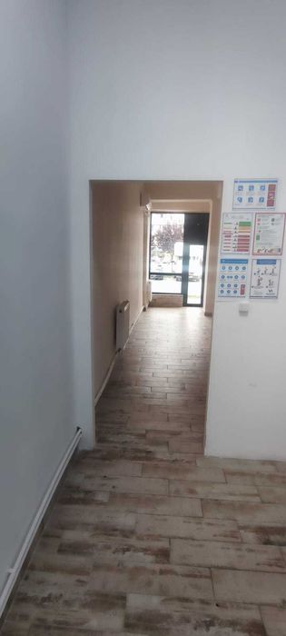 Oras,Pascani, inchiriez spatiu comercial ,parter   75 mp