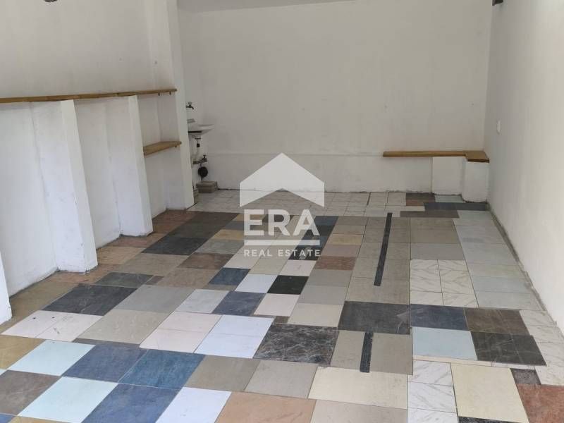 Дава се под наем Гараж / Паркомясто в София, Борово - 24 кв.м за 163.2 € - Снимка #2