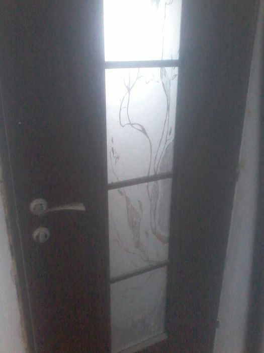 Продам межкомнатные двери