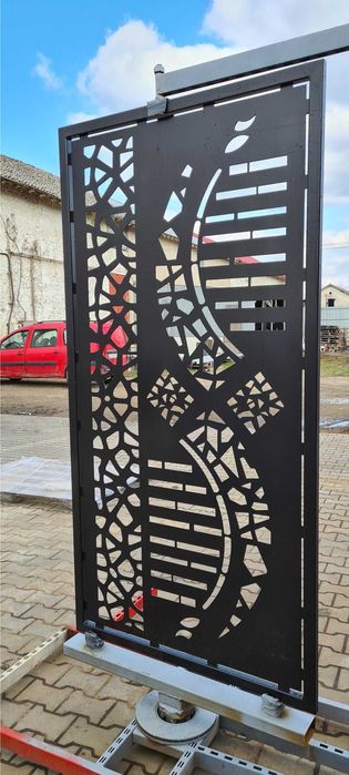 Porti laser din tabla decupata, traforata