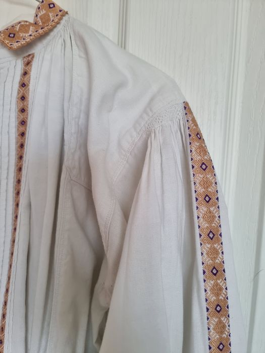 Costum popular din zona Birchis