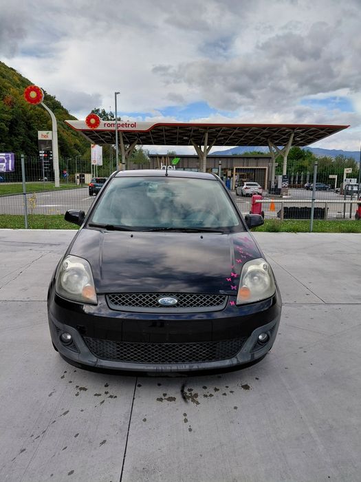 Ford fiesta 1,4 benzina an 2007 euro 4