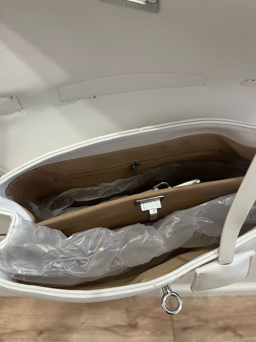 Новая белая сумка