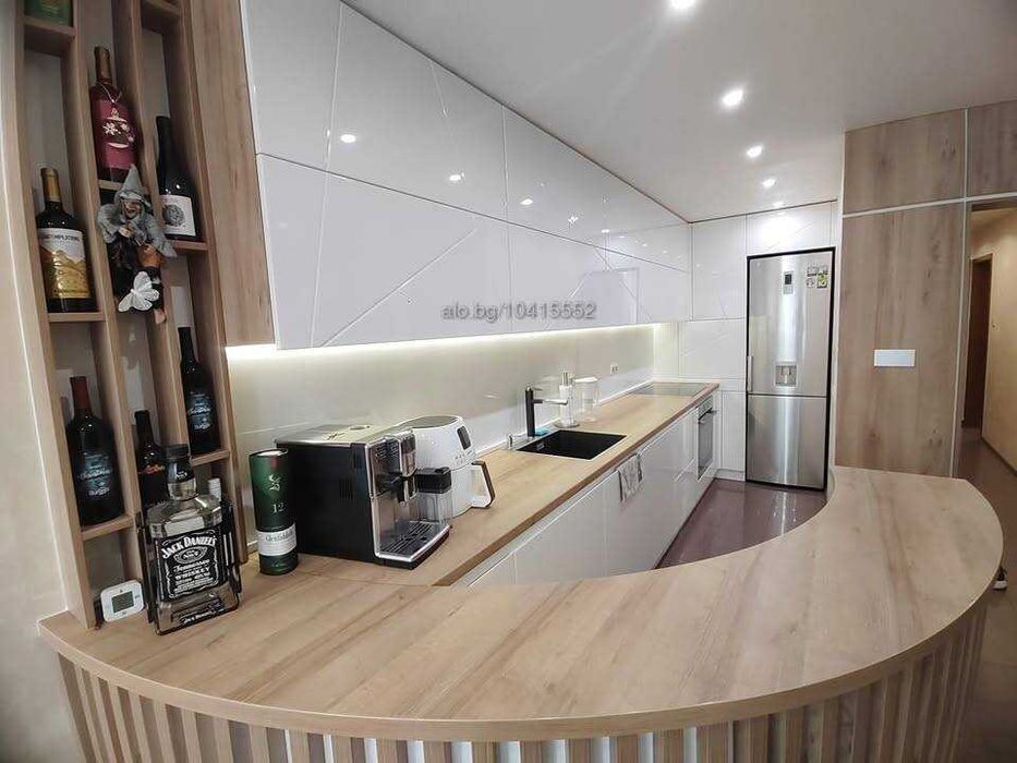 Продава се Тристаен апартамент в Бургас, Център - 145 кв.м за 1161 €/кв.м - Снимка #4