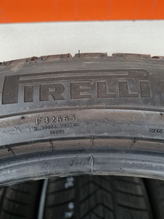 Зимни гуми Спорт П.PIRELLI Scorpion 315 35 R22  275 40 R22 дот 3821