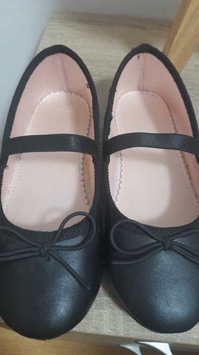 Черни пантофки H&M. 29 номер