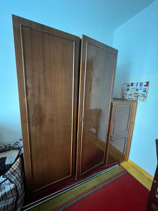 Продам два шкафа