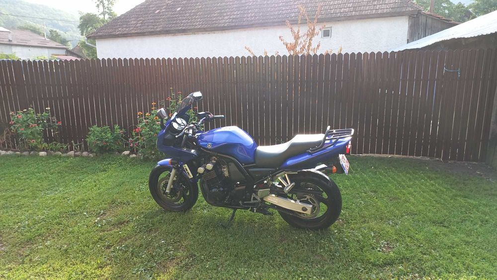 Vînd Yamaha Fz600 Fazer an 2003 sau schimb