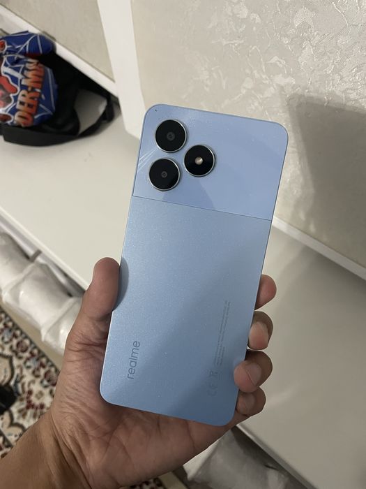 Realme Note 50…………