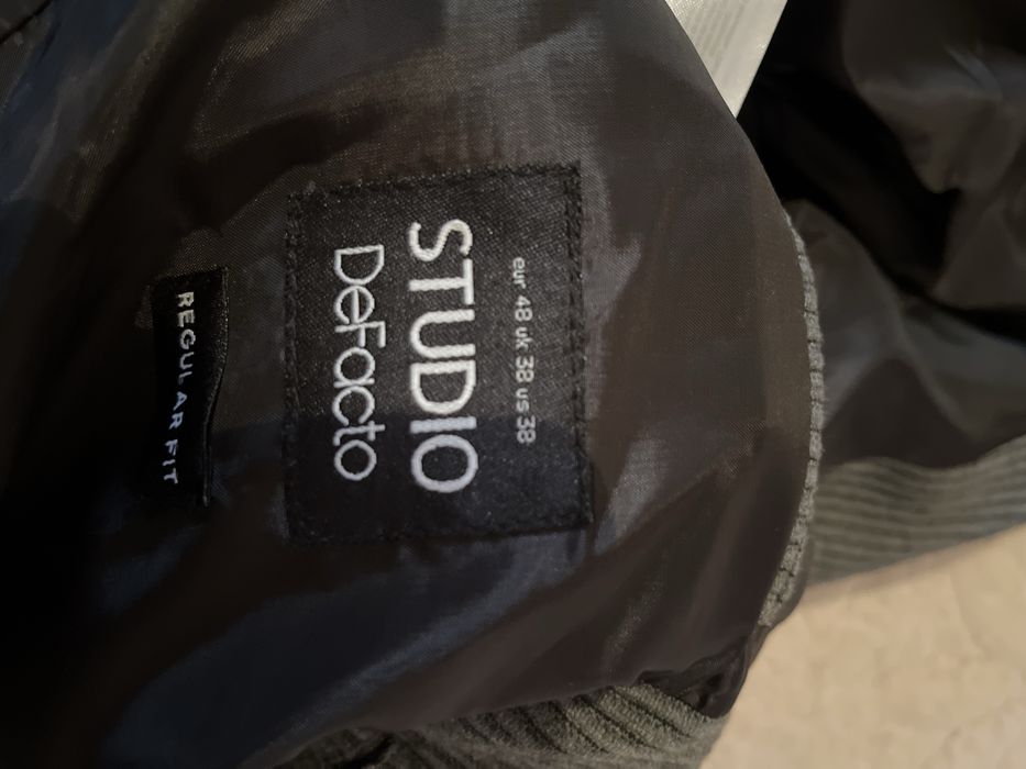 Мужской Костюм продаю