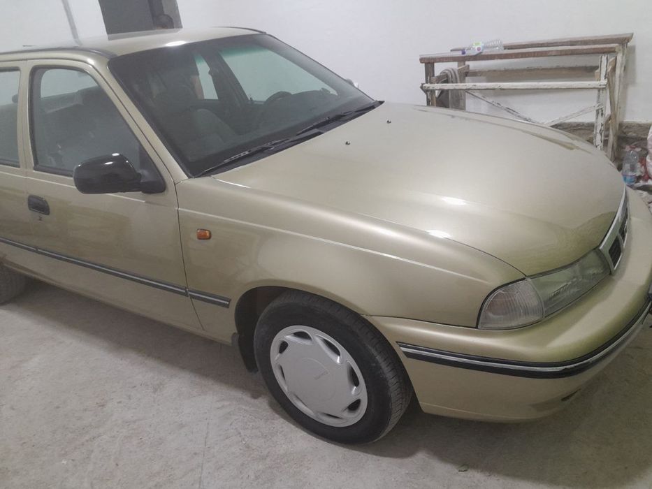 Nixsiya bir sotiladi sirojni bir kuruk yurgan