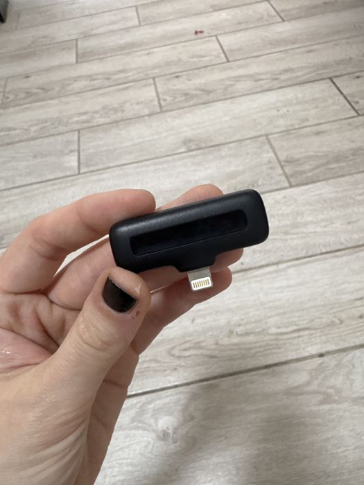 петличка микрофон с разъемом на айфон