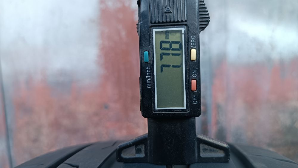 215/60/16 Continental Дот 4624