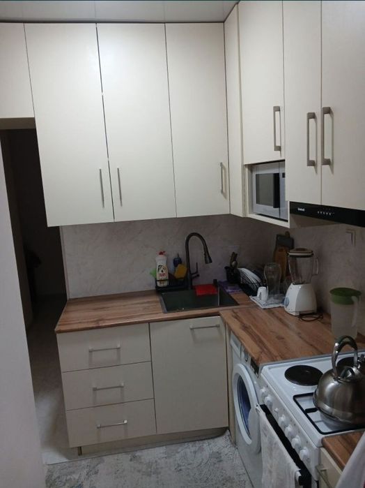 Продаю 1/1/5 Буз-2 балкон 2×6