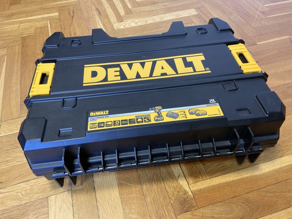 Valiza/Geanta DeWALT, dedicata pentru DCD791 (sau similare DCD795 / DCD796), NOUA, originala.
