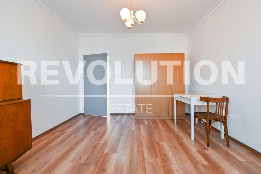 Дава се под наем Тристаен апартамент в София, Люлин 8 - 90 кв.м за 648.21 € - Снимка #7