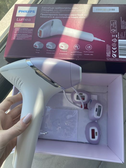 Epilator IPL Philips Lumea Prestige Seria 8000 BRI947 00