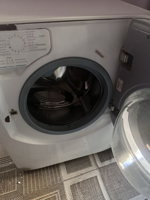 Машина стиральная  Hotpoint Ariston