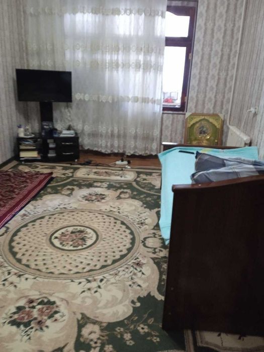 Тансикбой  2хона 1етаж Срочна Сотилади !!!