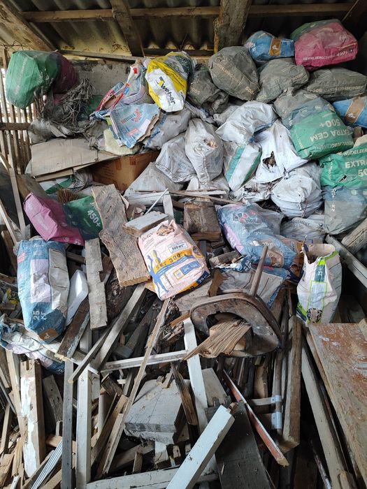 Дрова 1 легковой прицеп  с доставкой