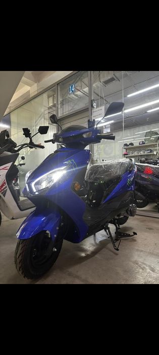 Продаём скутера мопеды и мотоциклы