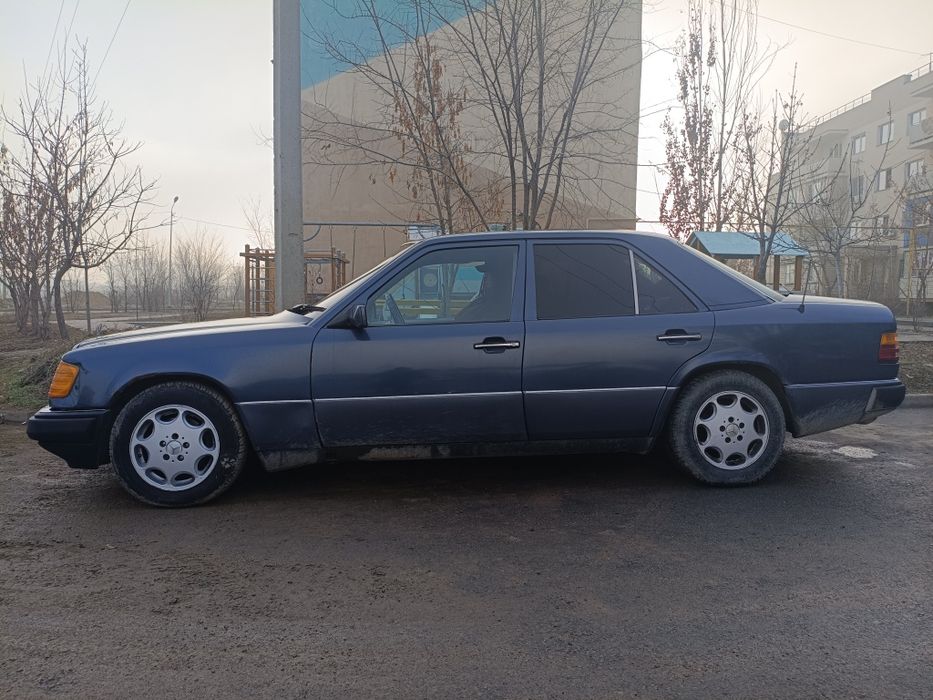 Мерседес бенс 124