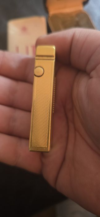 Dunhill Rollagas gold