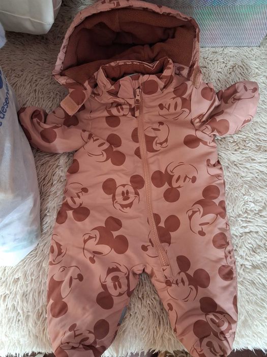 Космонавт за бебе